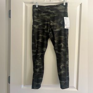 Athleta camo leggings NWT